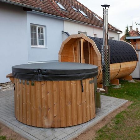 Apartmany Domek U Lesa Bítov Zewnętrze zdjęcie